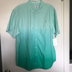 Casual men’s short sleeve button up shirt.